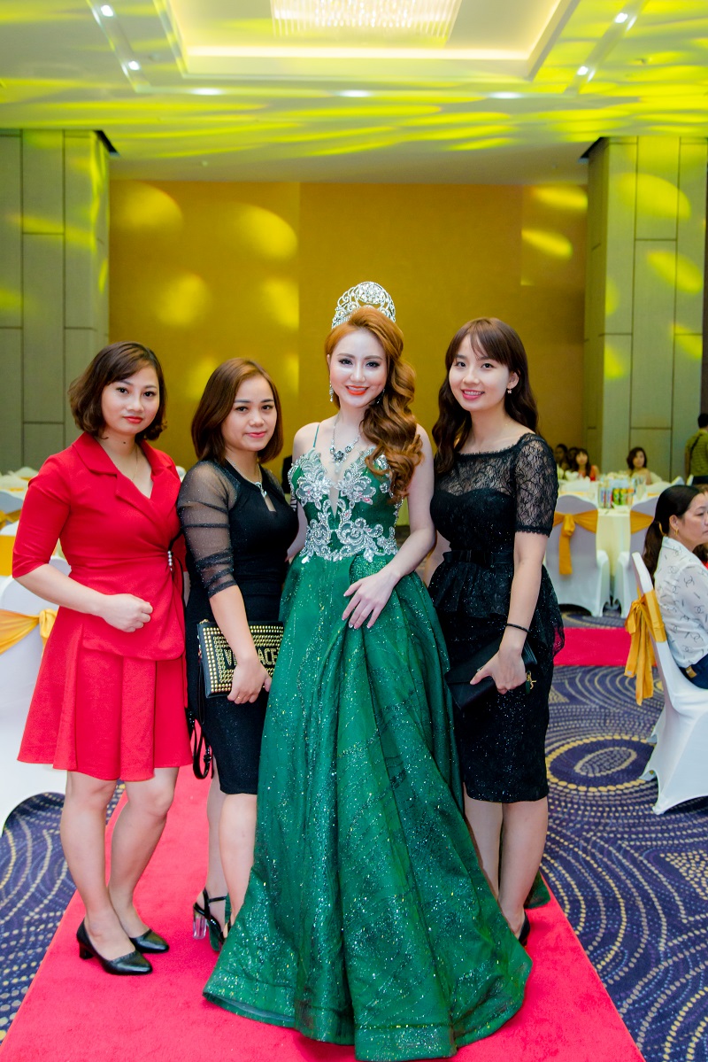 Hoa hậu quốc tế Taiwan Hải Yến rạng rỡ trong đêm Thanks Party
