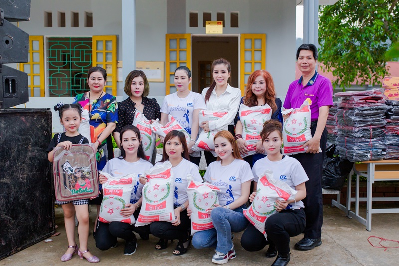 Hoa hậu tài năng Nguyễn Thanh Thảo đồng hành cùng chương trình thiện nguyện tại Thanh Hóa